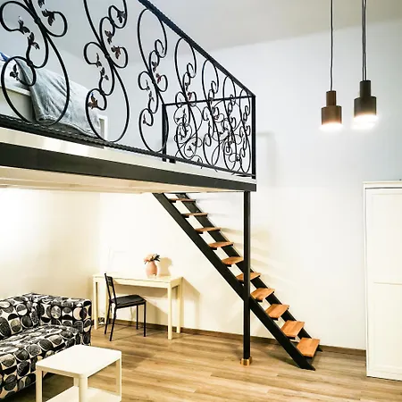 Visegradi * בודפשט